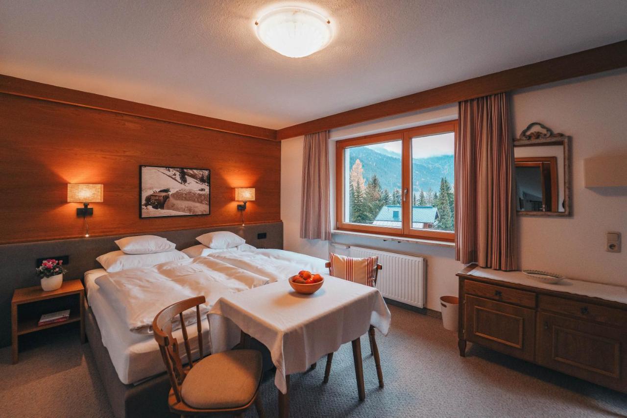 Hotel Garni Almjur Sankt Anton am Arlberg Exterior foto